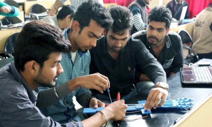 Bajaj Auto launches BEST (Bajaj Engineering Skills Training) to train students in advanced manufacturing skills